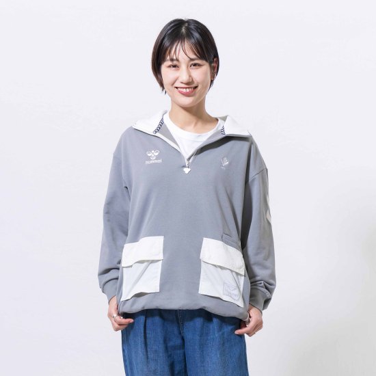 hummel PLAYコラボスウェットハーフジップトップ